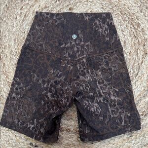 LULULEMON ALIGN LEOPARD SHORTS